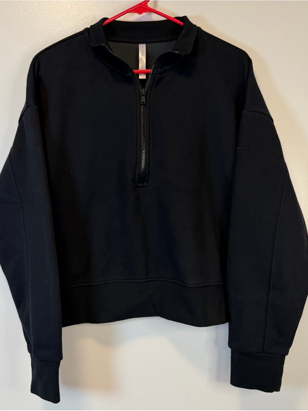 Fabletics Black half zip cropped sweatshirt Catrina Mock Neck Pullover Medium - Picture 1 of 6